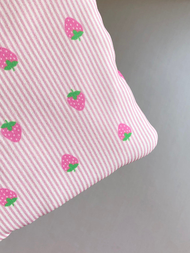 فلت بگ توت فرنگی استرایپس 🍓