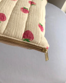 کاور لپتاپ/آیپد توت فرنگی کرم 🍓
